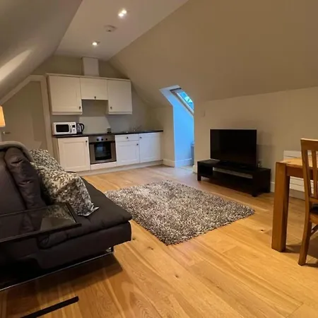 New 1Bd Contemporary Flat Upper Dunblane Apartment Exterior photo